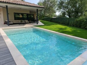 piscina rectangular para terraza moderna, grande especial para varias personas
